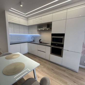 Продается 1-комнатная квартира, 40 м²