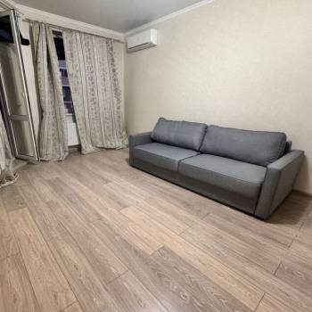 Сдается 1-комнатная квартира, 43 м²