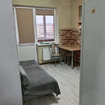 Продается 1-комнатная квартира, 33 м²
