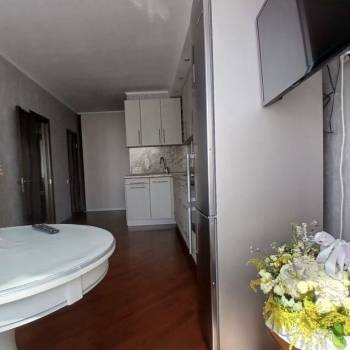 Продается 1-комнатная квартира, 50,4 м²