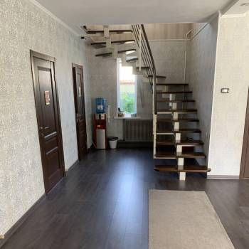 Продается Дом, 180 м²