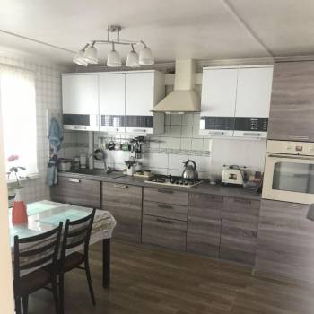 Продается Дом, 180 м²