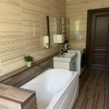 Продается Дом, 180 м²