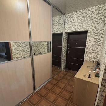 Сдается 1-комнатная квартира, 49 м²