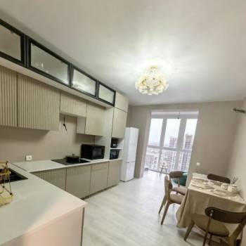 Сдается 2-х комнатная квартира, 70 м²