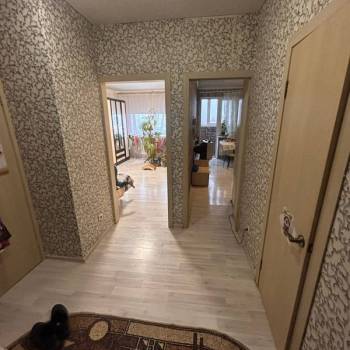 Продается 1-комнатная квартира, 42 м²