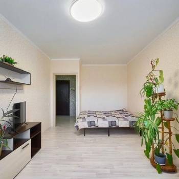 Продается 1-комнатная квартира, 42 м²