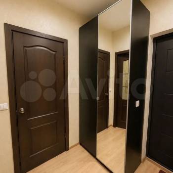 Продается 1-комнатная квартира, 38 м²