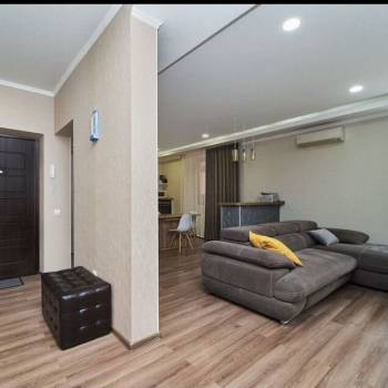 Сдается 2-х комнатная квартира, 65 м²