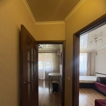 Продается 1-комнатная квартира, 36 м²