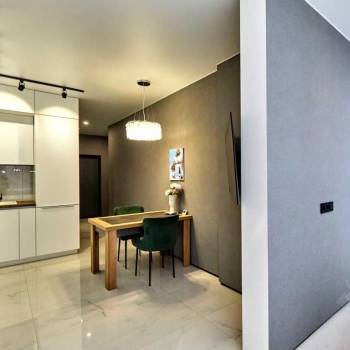 Продается 1-комнатная квартира, 42,5 м²