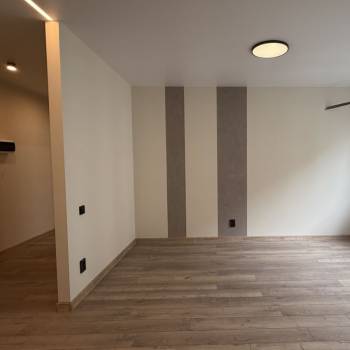 Продается 1-комнатная квартира, 48 м²