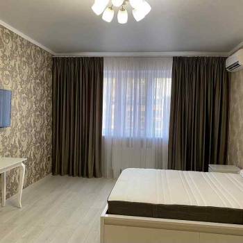 Сдается 1-комнатная квартира, 50 м²