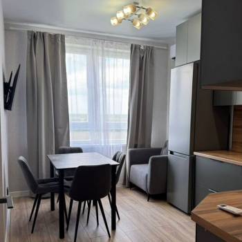 Сдается 1-комнатная квартира, 37 м²