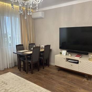 Продается 1-комнатная квартира, 52,1 м²