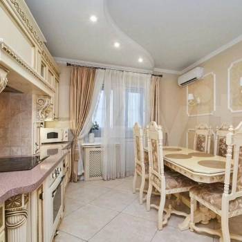 Продается 3-х комнатная квартира, 98 м²