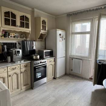 Продается 1-комнатная квартира, 38,1 м²