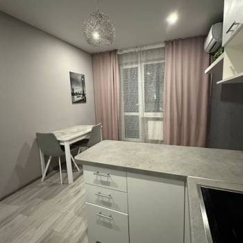 Продается 1-комнатная квартира, 46,3 м²
