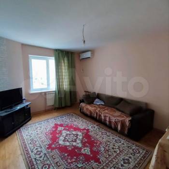 Сдается Многокомнатная квартира, 80 м²