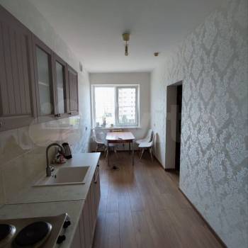 Сдается Многокомнатная квартира, 80 м²