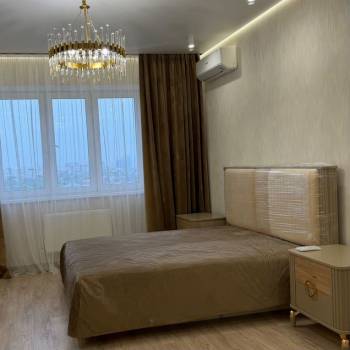 Сдается 1-комнатная квартира, 50 м²