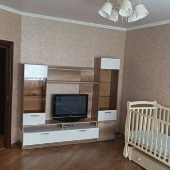Сдается 1-комнатная квартира, 42 м²