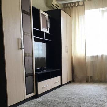Сдается 1-комнатная квартира, 42,3 м²