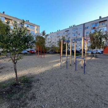 Продается 1-комнатная квартира, 110 м²