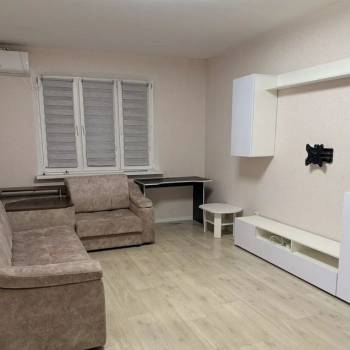 Сдается 1-комнатная квартира, 39,1 м²