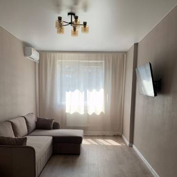Сдается 1-комнатная квартира, 41 м²
