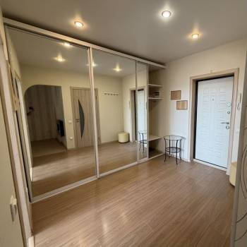 Продается 1-комнатная квартира, 39 м²