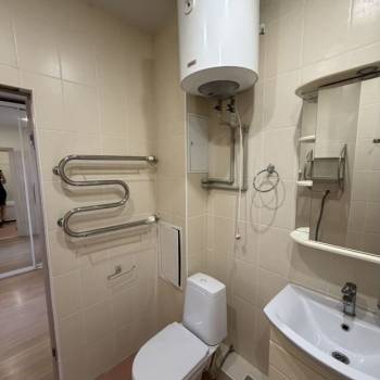 Продается 1-комнатная квартира, 39 м²