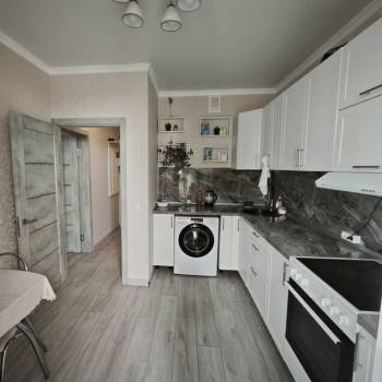 Продается 1-комнатная квартира, 45 м²