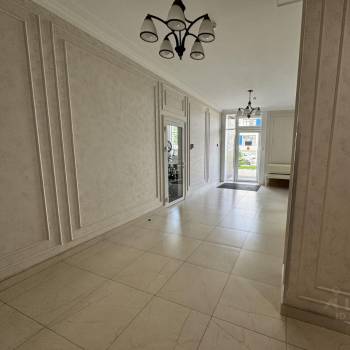 Продается 1-комнатная квартира, 59,6 м²