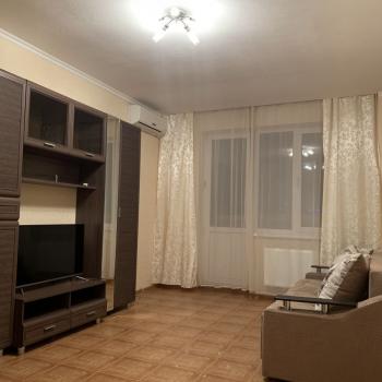 Сдается 1-комнатная квартира, 40 м²