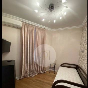 Продается 3-х комнатная квартира, 130 м²