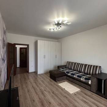 Продается 2-х комнатная квартира, 81,4 м²