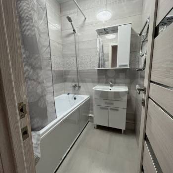 Сдается Многокомнатная квартира, 57 м²