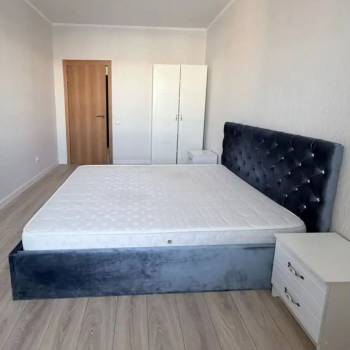 Продается 1-комнатная квартира, 38 м²