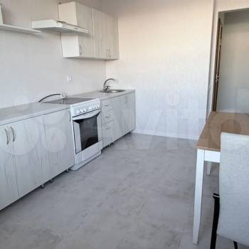 Продается 1-комнатная квартира, 38 м²