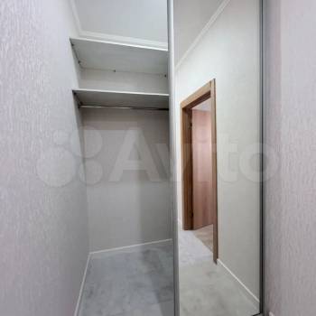 Продается 1-комнатная квартира, 38 м²