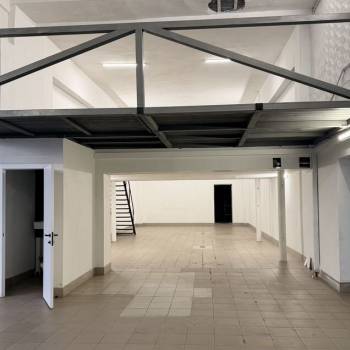 Сдается Нежилое помещение, 203,58 м²