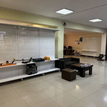 Сдается Нежилое помещение, 225 м²