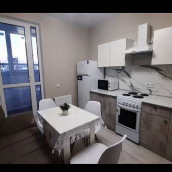 Сдается 1-комнатная квартира, 39 м²