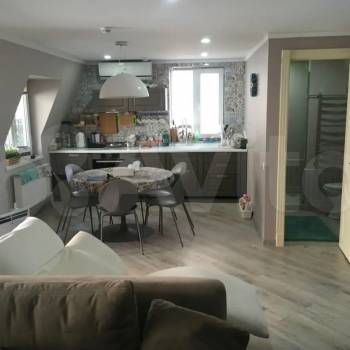 Сдается Нежилое помещение, 240 м²