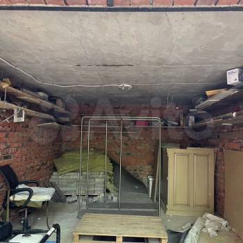 Сдается Нежилое помещение, 240 м²
