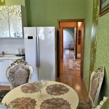 Сдается 2-х комнатная квартира, 65 м²