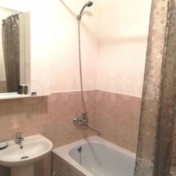 Сдается 1-комнатная квартира, 40 м²