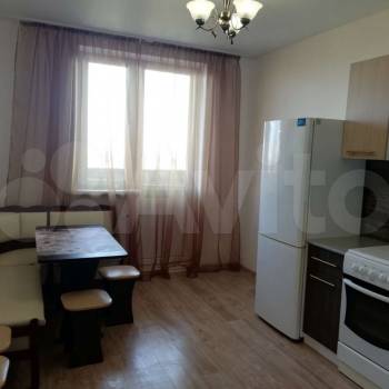 Сдается 1-комнатная квартира, 40 м²