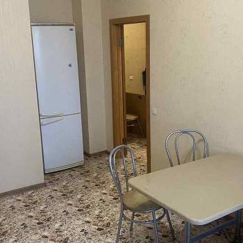 Сдается 1-комнатная квартира, 45 м²